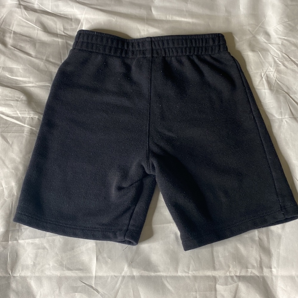 Black Nike 5s 104-110 cm 4-5 years old sweatshirts - Picture 2 of 3